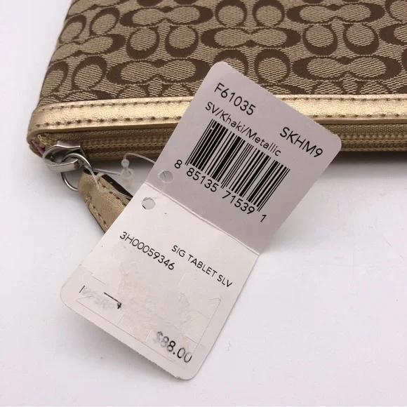 Coach Signature Tablet Ipad Sleeve Bag F61035/￼SV /Khaki￼￼/Metallic￼ - Picture 5 of 9